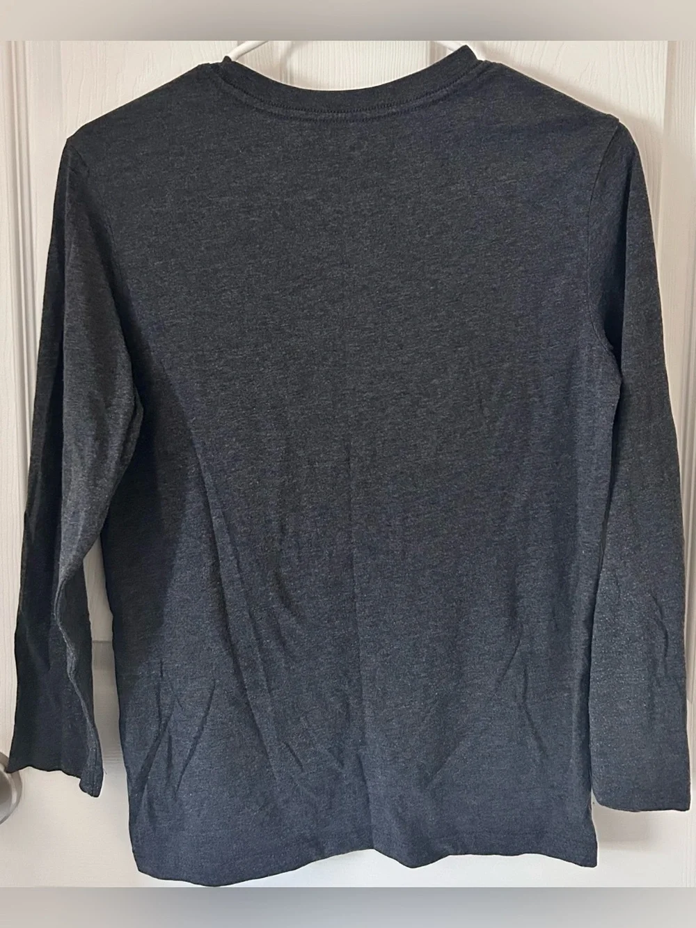 Old Navy boys Long Sleeve Crew Neck Tee - Charcoal Gray
